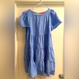 Lilly Pulitzer dress. Worn once in excellent condition with sides pockets.